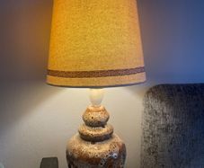 Table lamp
