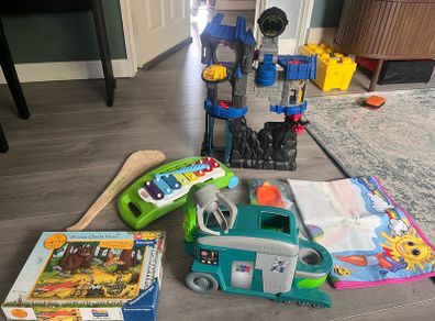 Kids toy bundle as shown