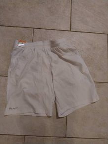Bnwt size m decathlon