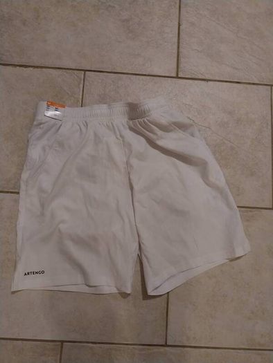 Bnwt size m decathlon