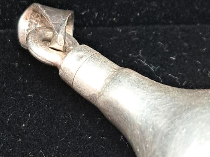 Vintage sterling silver teardrop perfume snuff pendant