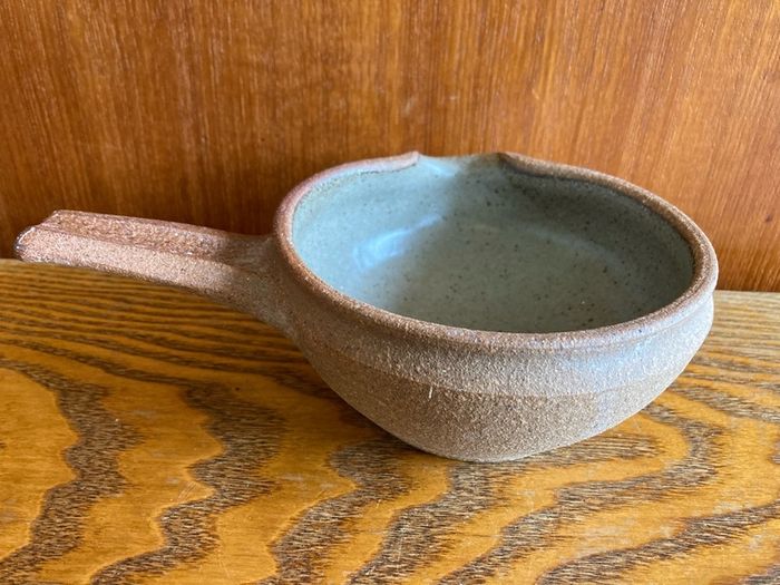 Leach Muchelney lipped bowl