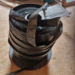 Flat irrigation pipes