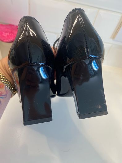 Black patent leather shoes size 39 /6