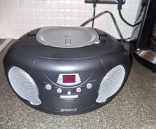 Simple CD player / Radio