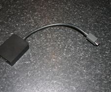 Microsoft Mini Display Port to VGA adapter Model 1554