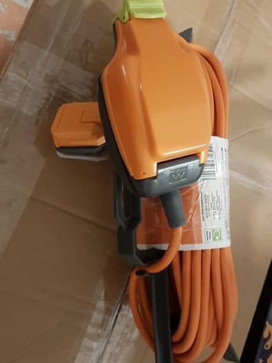 Outdoor extension lead with waterproof socket 15 m lomg