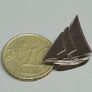 Vintage Fully Hallmarked Dublin 9ct Gold Sailing Boat Pin Image 3