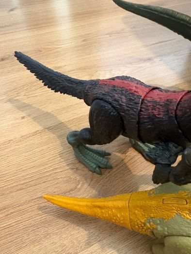 3 big dinosaurs
