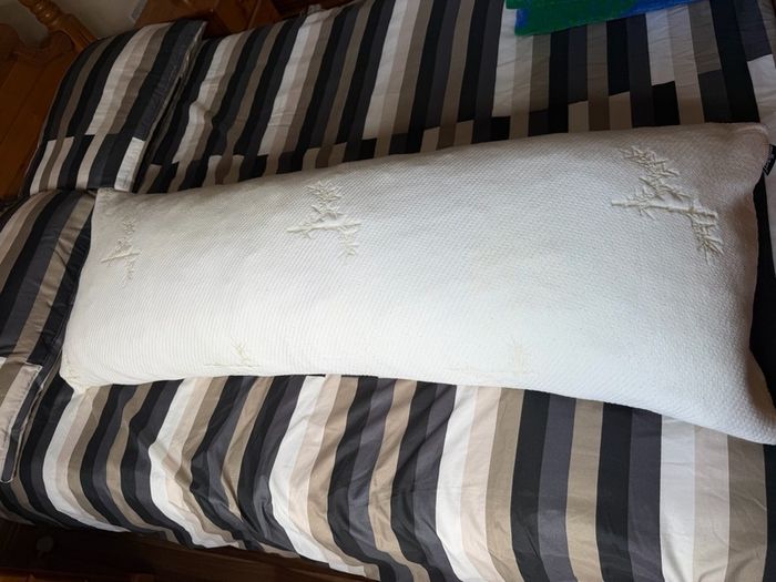 Bolster Memory Foam Pillow