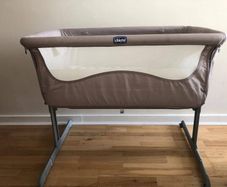 Chicco Next2Me bedside crib - includes mattress and covers