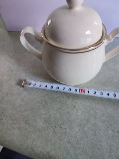 Suger Bowl And Lid No Stamp.