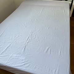 Pre-loved lilac and Cream Fitted sheets