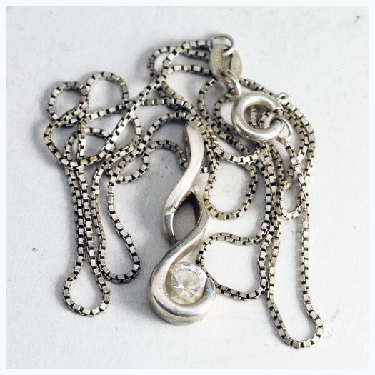 925 Sterling Silver  Zircon Pendant and Chain Necklace