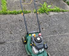 petrol lawnmower and petrol grass trimmer for parts