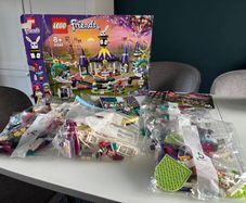 Lego Friends 41685 Magical Funfair Roller Coaster