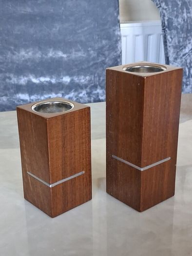 Set of 2 Candlestick Holders