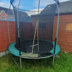 8ft Trampoline with Safety Net