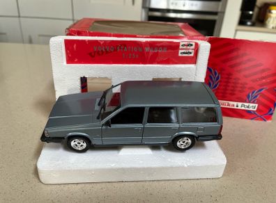 Volvo 760 GL Station Wagon 1/25 Polistil