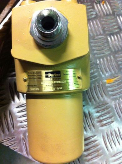 Hydraulic filter housing  (Parker Hydraulics)