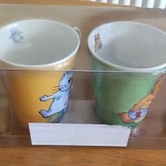 4 Mugs