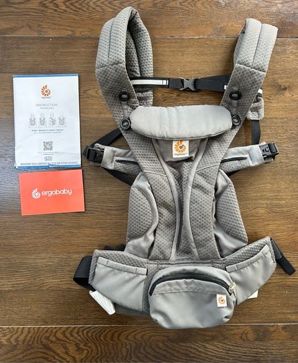 Ergobaby Onmi breeze baby carrier