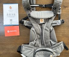 Ergobaby Onmi breeze baby carrier