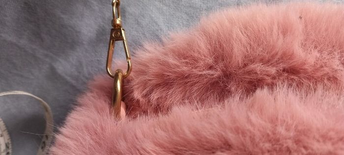 Faux fur pink shoulder clutch bag BNWT