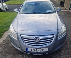 Vauxall insignia