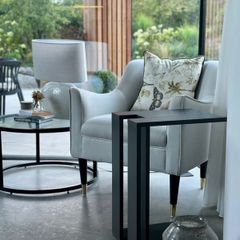 Sofa / Side table