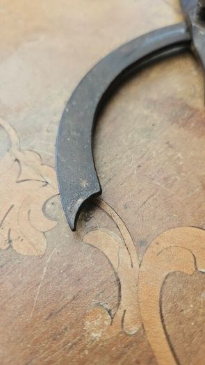 Antique wing dividers 8 3/4"