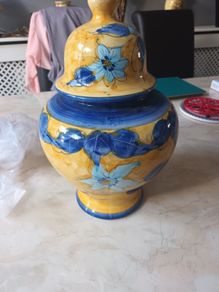 Large  Ceramic Pot With Lid.l