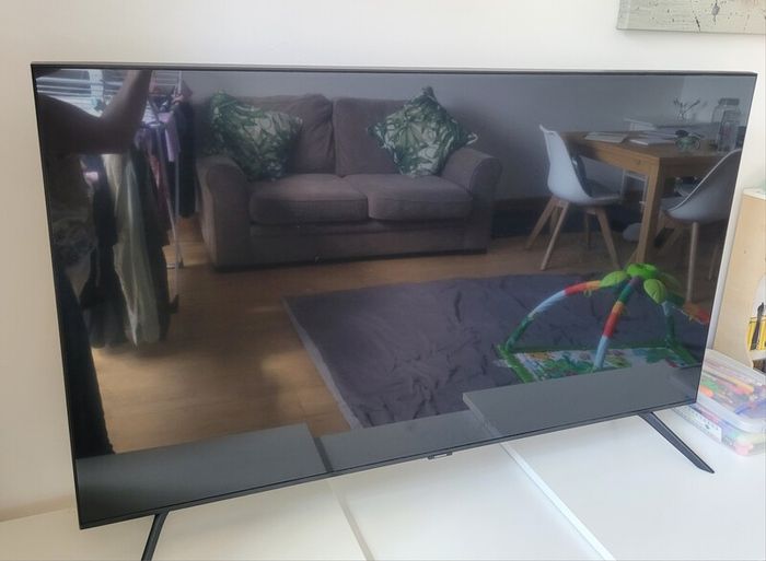 50" Sumsung Smart TV 2023 condition as new