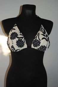 H&M embroidered bikini padded bra size UK14 cup B/C  EU42 cup B/C Postage included