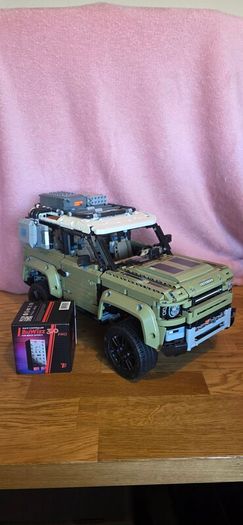Lego Technic Land Rover Defender 42110