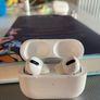 AirPods Pro - right ear and case Image 2