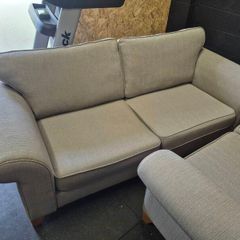 Beautful 3 +2 dfs sofa set