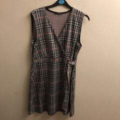 Quiz dress (size 16)