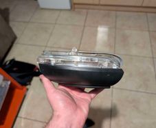 Genuine VW Golf Mk6 Mirror Indicators / Turn Signals (Pair - OEM 5K0949101 / 5K0949102)