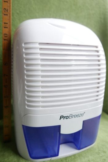 Pro Breeze 500ml Premium Dehumidifier for Damp, Mould, Moisture in Home, Kitchen, Bedroom, Caravan, Office, Garage