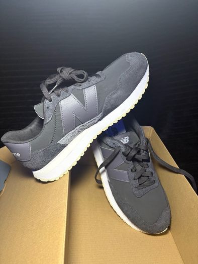 New balance 237