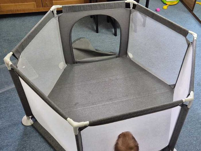 Play Pen Good Condition