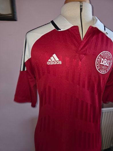 Denmark 2012/13 Home Jersey - Small size