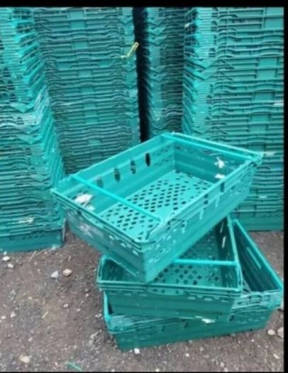 storage stacking crates / boxes/ baskets   1e each