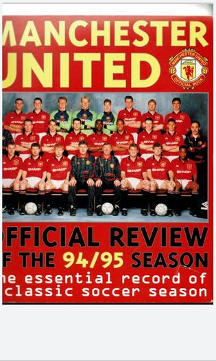 Man Utd 'UNITED' official magazines 1995