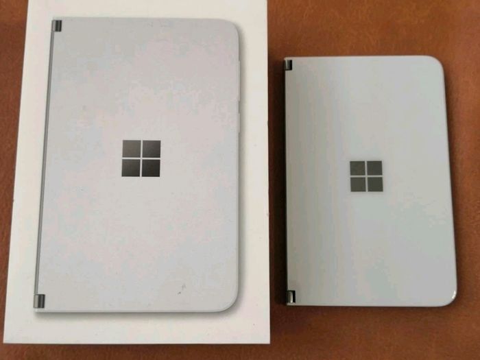 Microsoft Surface Duo (in box mint cond)