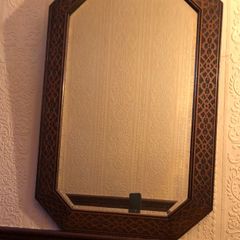 Wall mirror