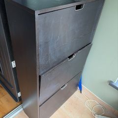 free shoe cabinet