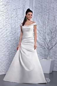 Gorgeous ivory wedding dress 14