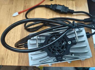 Noblelift PTE20Q2-A charger